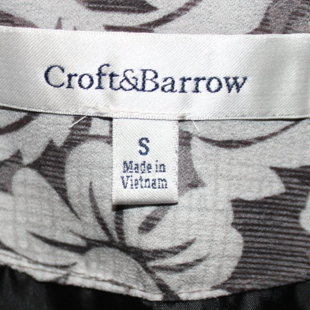 Croft & Barrow Quilted Floral Patterned Zip Up Vest - Picture 13 of 15